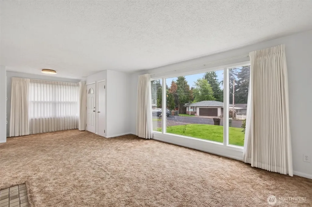 2 Pacific Place Longview WA 98632