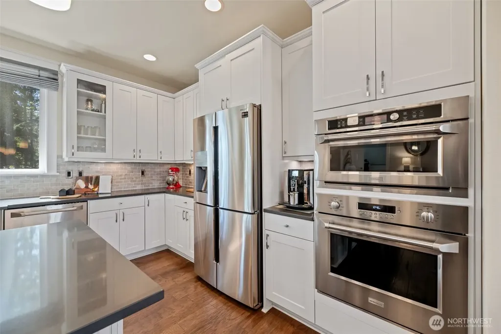 23331 SE 4th Place Sammamish WA 98074