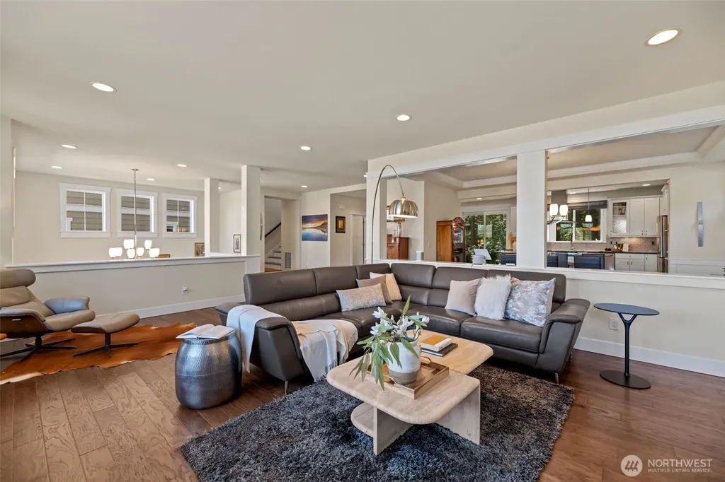 23331 SE 4th Place Sammamish WA 98074