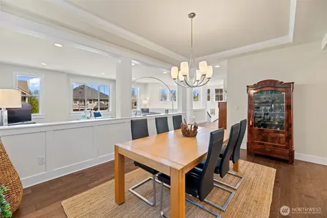 23331 SE 4th Place Sammamish WA 98074