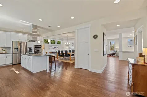 23331 SE 4th Place Sammamish WA 98074