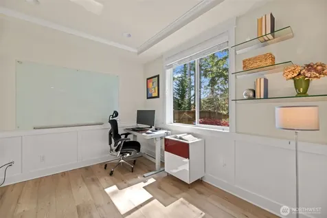 23331 SE 4th Place Sammamish WA 98074