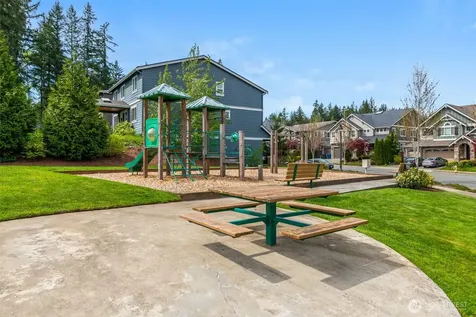 23331 SE 4th Place Sammamish WA 98074