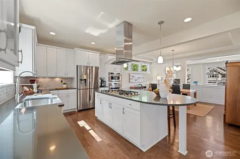 23331 SE 4th Place Sammamish WA 98074