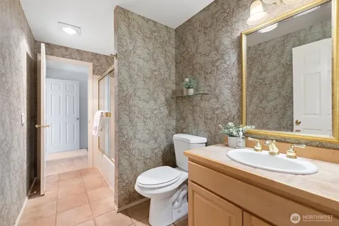 24309 SE 25th Street Sammamish WA 98075