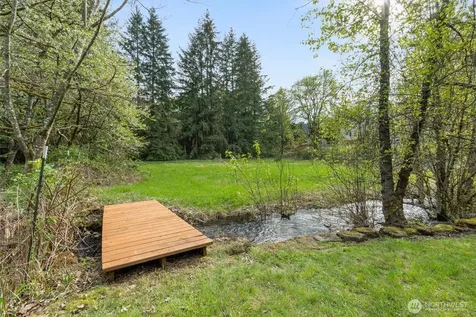 24309 SE 25th Street Sammamish WA 98075