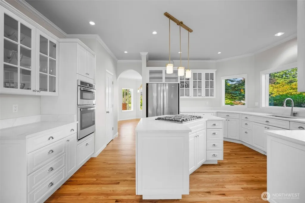 5452 Northwest Drive Bellingham WA 98226