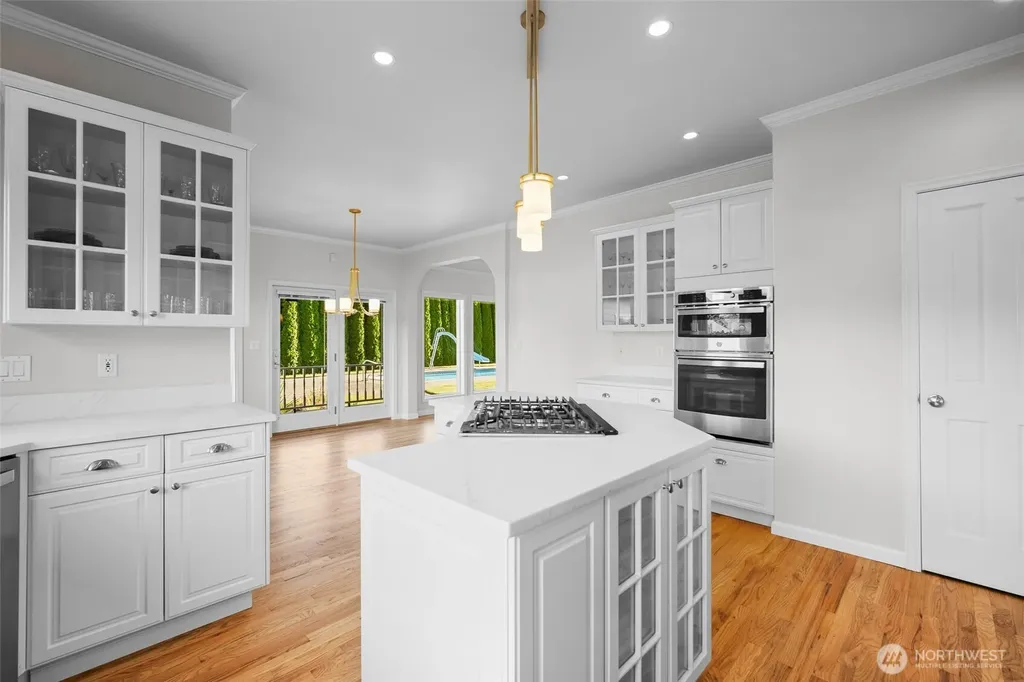 5452 Northwest Drive Bellingham WA 98226