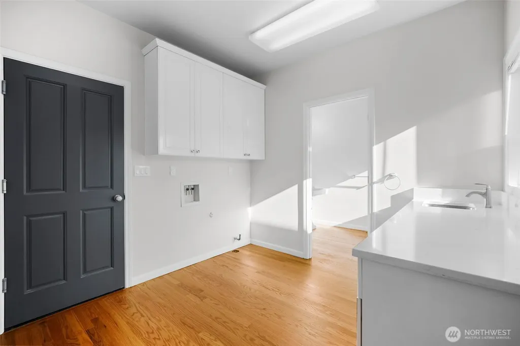 5452 Northwest Drive Bellingham WA 98226