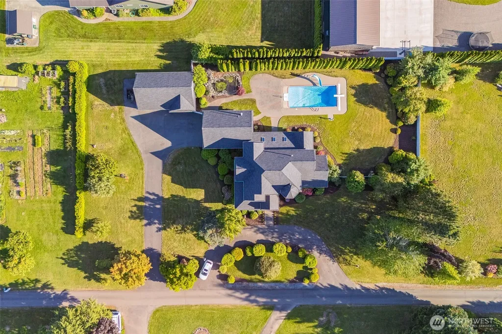 5452 Northwest Drive Bellingham WA 98226