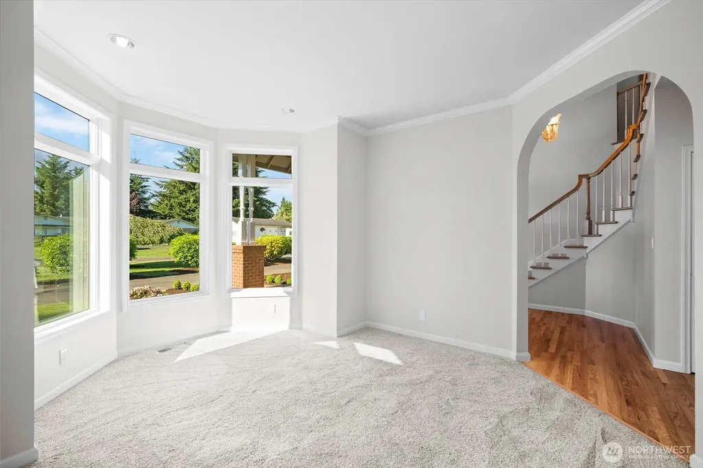 5452 Northwest Drive Bellingham WA 98226