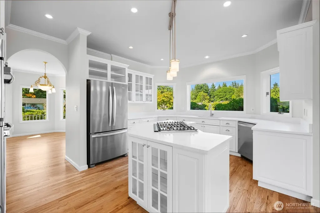 5452 Northwest Drive Bellingham WA 98226