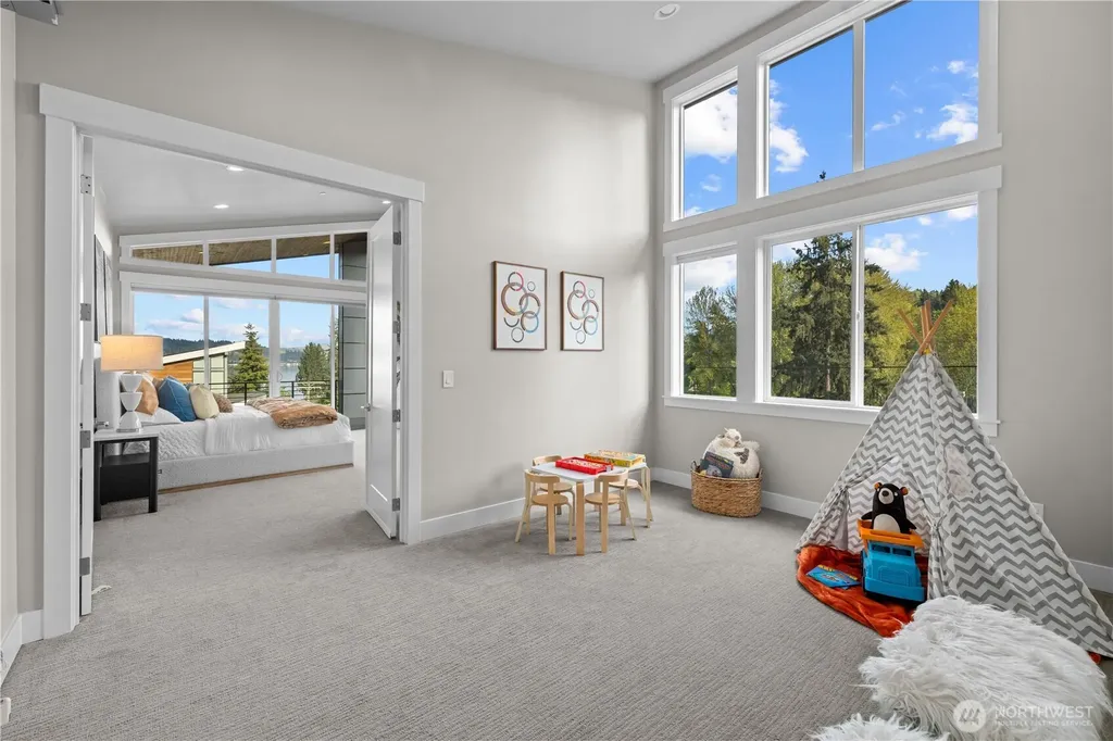 16908 SE 34th Street Bellevue WA 98008