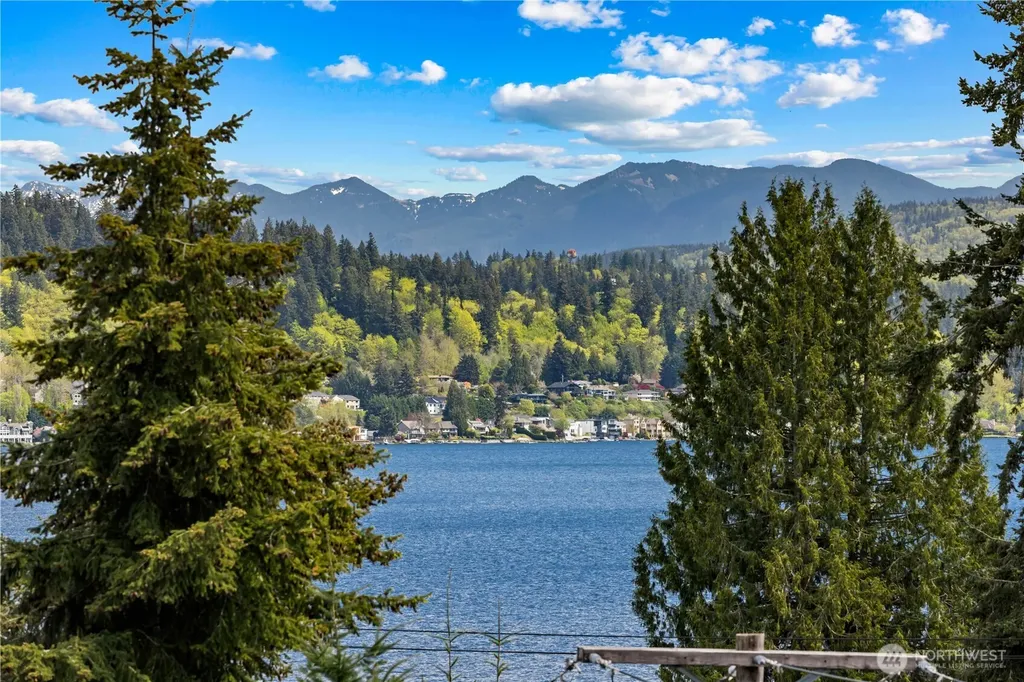16908 SE 34th Street Bellevue WA 98008