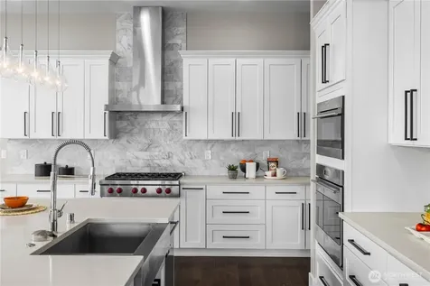 16908 SE 34th Street Bellevue WA 98008