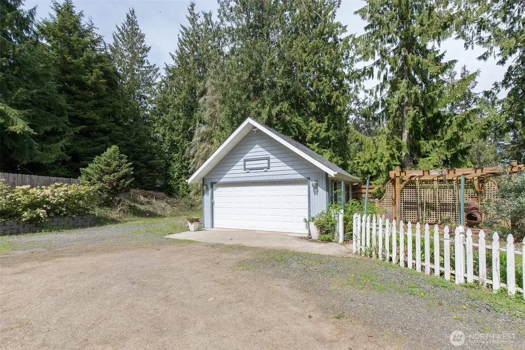 31 Salal Way Sequim WA 98382