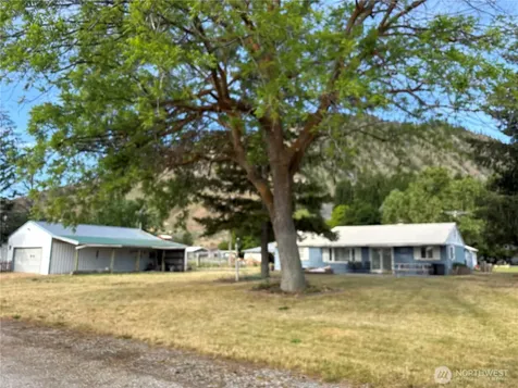 221 Third Street Brewster WA 98812