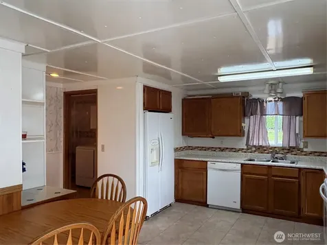 221 Third Street Brewster WA 98812