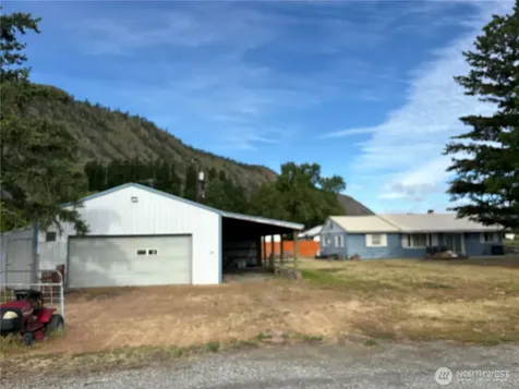 221 Third Street Brewster WA 98812