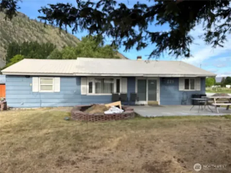 221 Third Street Brewster WA 98812