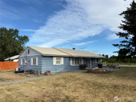 221 Third Street Brewster WA 98812