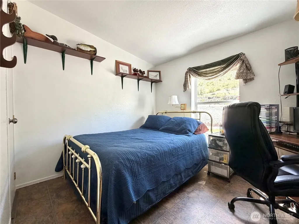1024 Old Highway 97 Brewster WA 98812