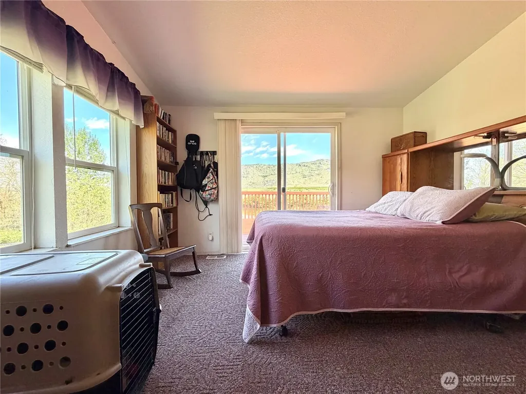 1024 Old Highway 97 Brewster WA 98812