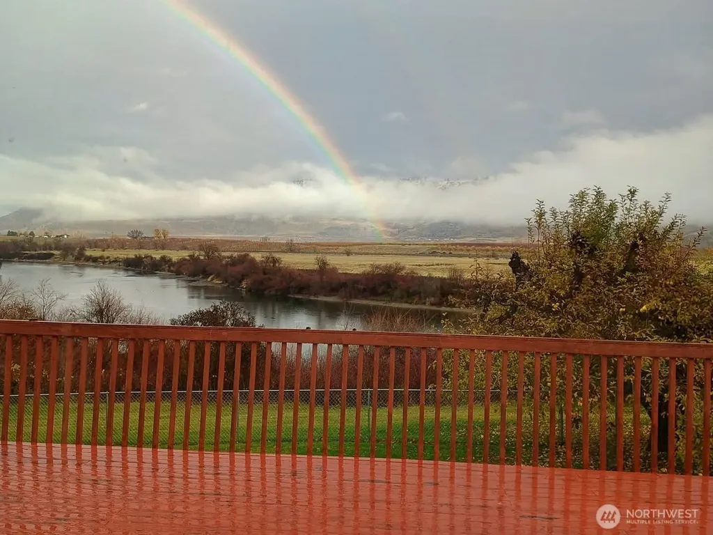 1024 Old Highway 97 Brewster WA 98812