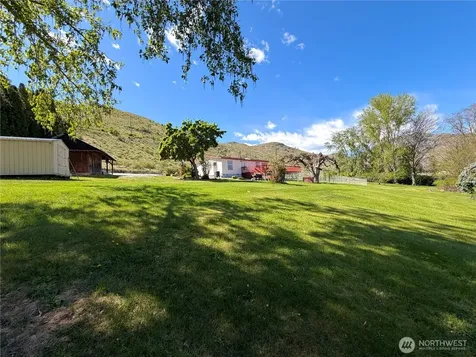1024 Old Highway 97 Brewster WA 98812