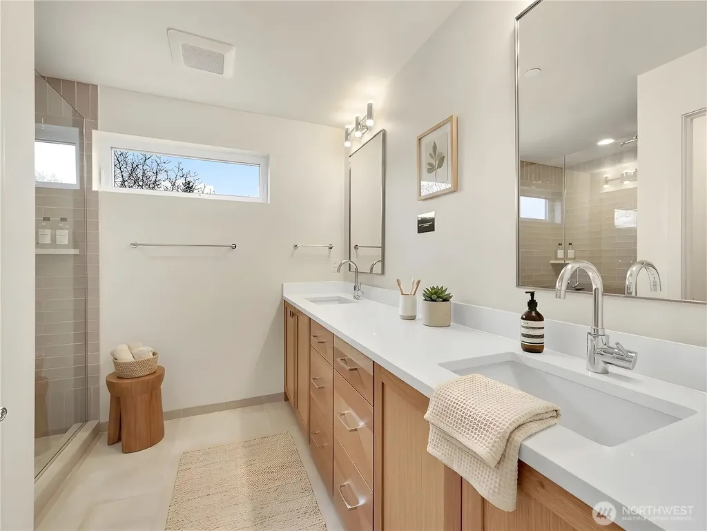 1412 N 47th Street Seattle WA 98103