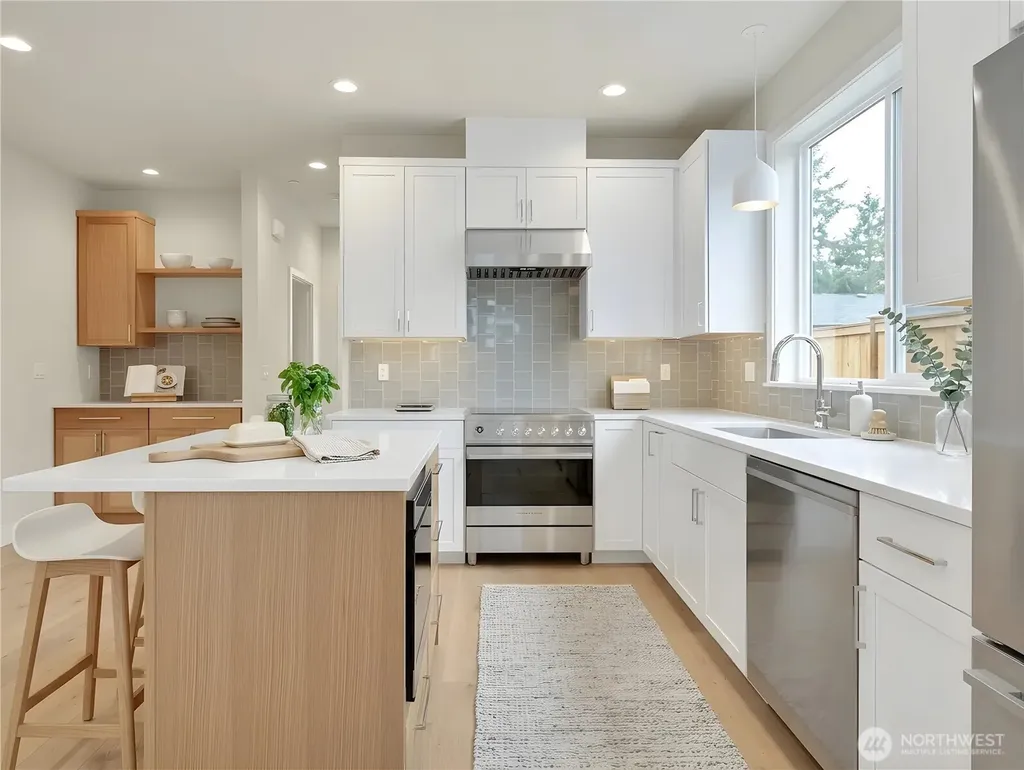 1412 N 47th Street Seattle WA 98103