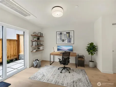 1412 N 47th Street Seattle WA 98103