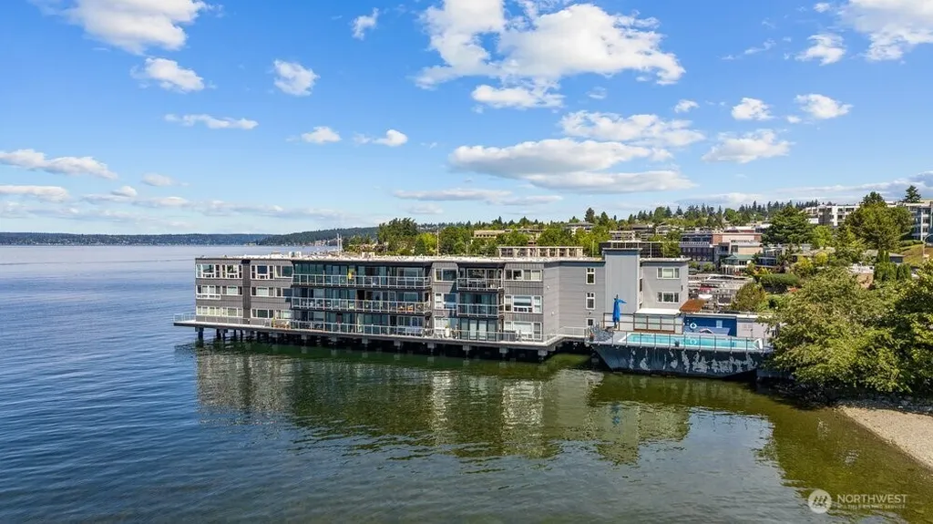 515 Lake Street S Kirkland WA 98033