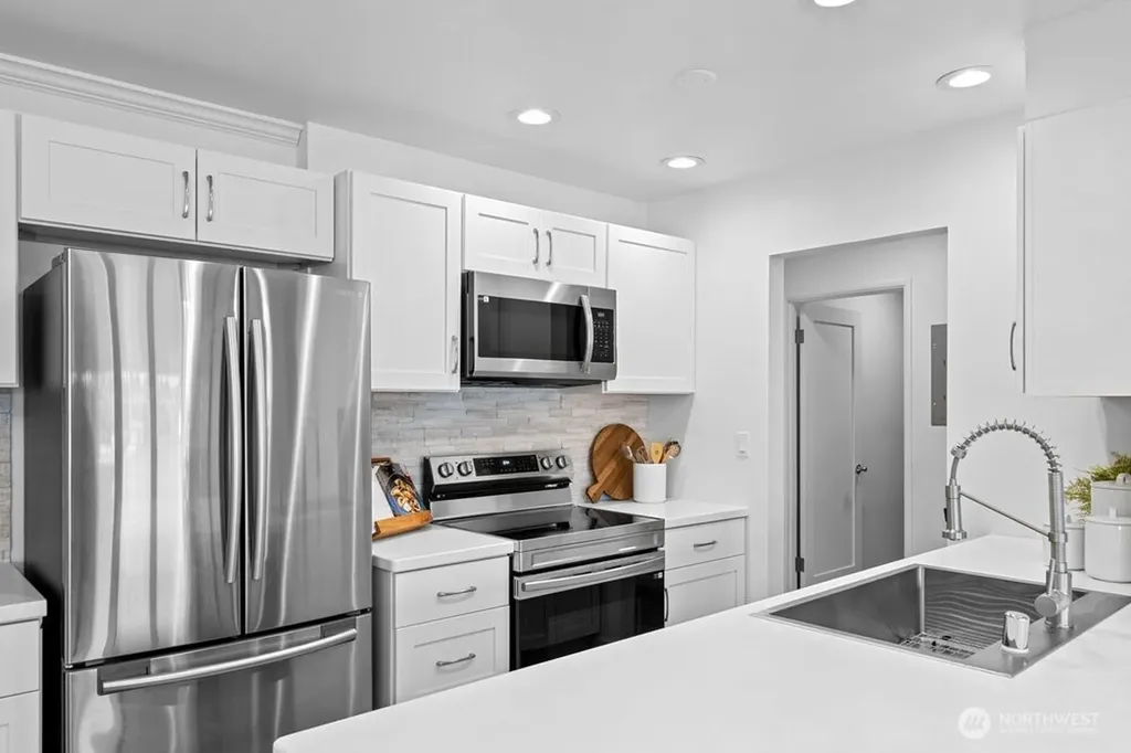 515 Lake Street S Kirkland WA 98033