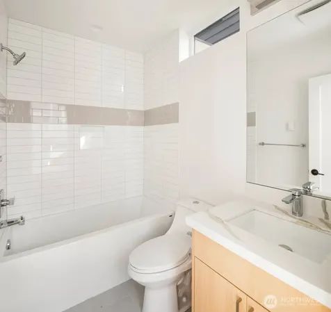 632 N 92nd Street Seattle WA 98103