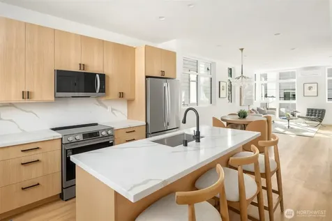 632 N 92nd Street Seattle WA 98103