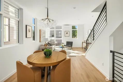 632 N 92nd Street Seattle WA 98103