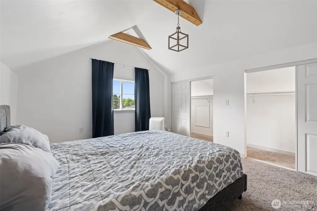 1102 Tecumseh Street Aberdeen WA 98520
