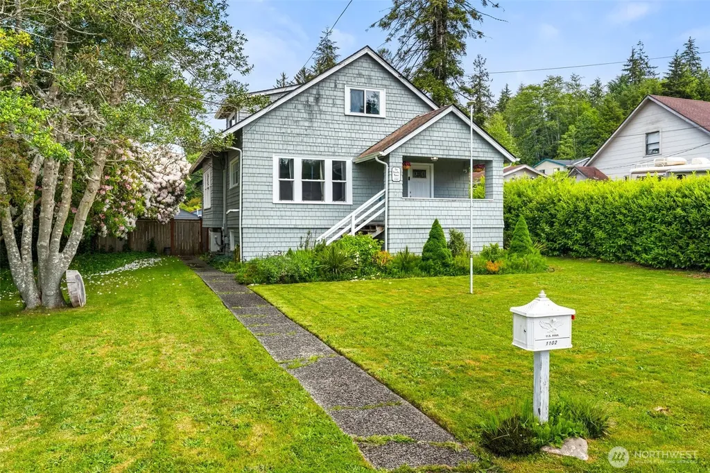 1102 Tecumseh Street Aberdeen WA 98520