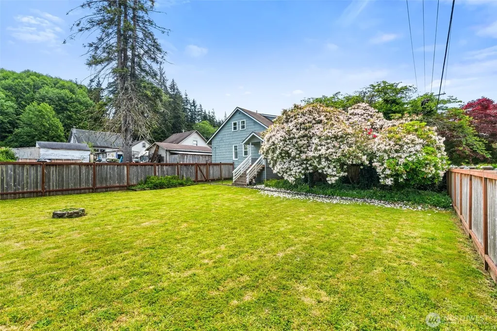 1102 Tecumseh Street Aberdeen WA 98520