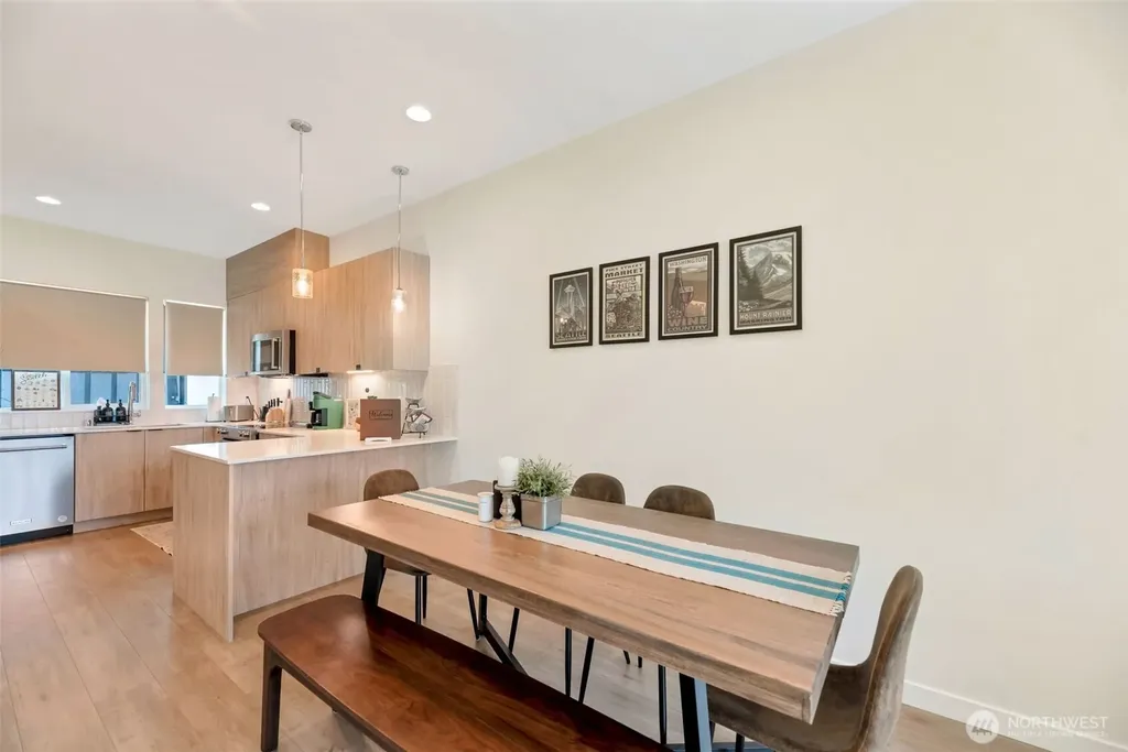 3406 15th Avenue W Seattle WA 98119