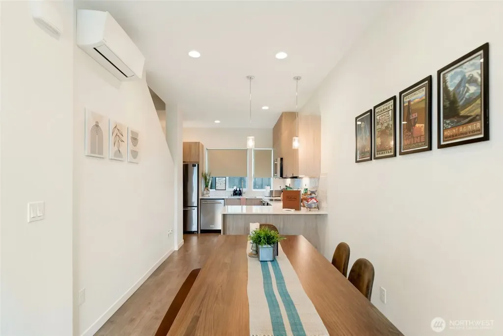 3406 15th Avenue W Seattle WA 98119