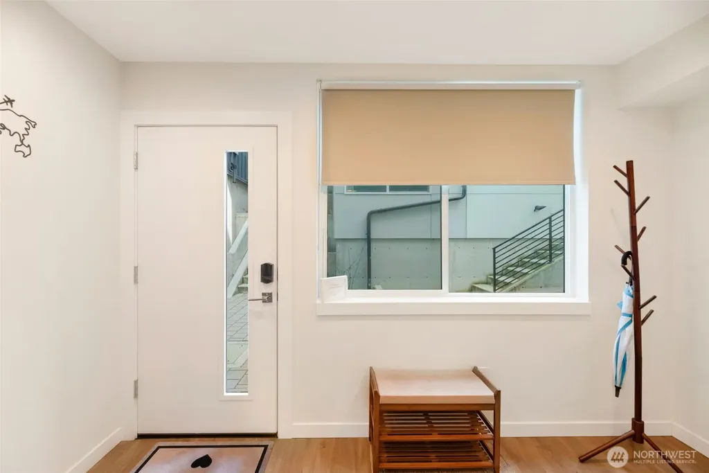 3406 15th Avenue W Seattle WA 98119
