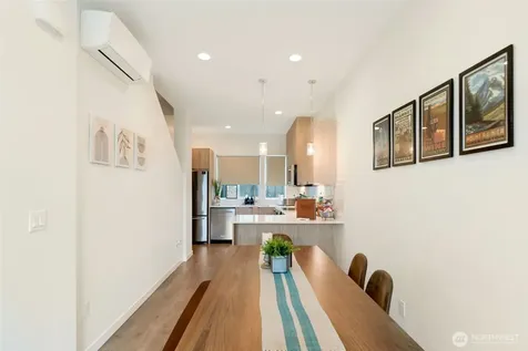 3406 15th Avenue W Seattle WA 98119