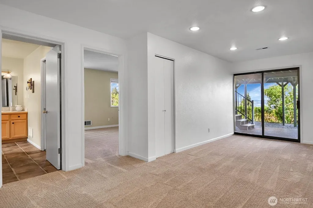 7103 156th Street SW Edmonds WA 98026