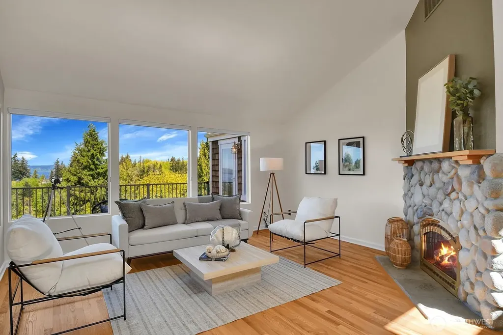 7103 156th Street SW Edmonds WA 98026