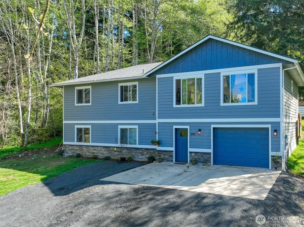 690 N Summit Mccleary WA 98557