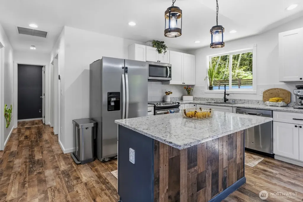 690 N Summit Mccleary WA 98557
