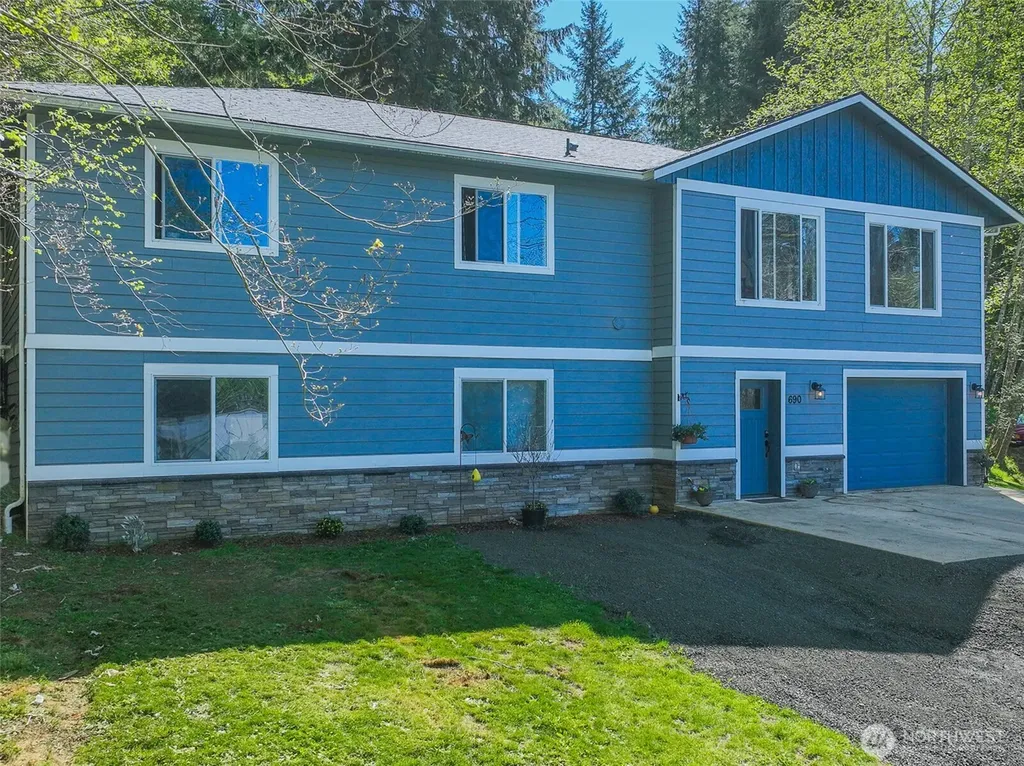 690 N Summit Mccleary WA 98557