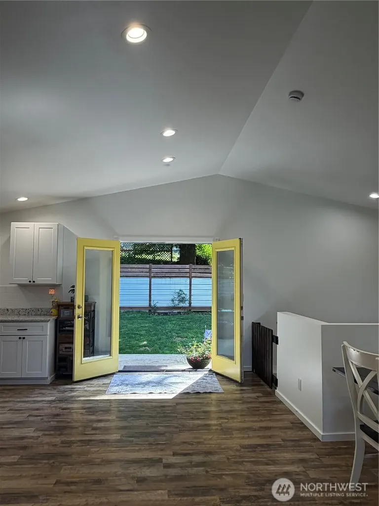 690 N Summit Mccleary WA 98557